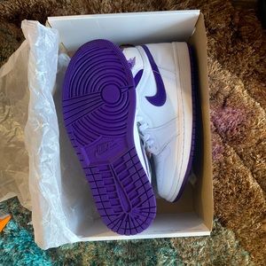 Womens Air Jordan 1 High OG SNEAKERS